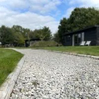 Hares Retreat - Middle Cabin，位于Foolow的酒店