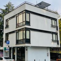 ART family hotel，位于第比利斯Saburtalo的酒店