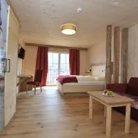 Das Dorfhotel Engl-Grafinger,位于Pinsdorf的酒店