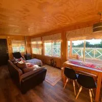 Cabaña con tinaja en La Poza Hualaihué,位于Gualaihue的酒店