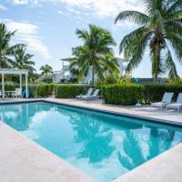 Buttonwood Reserve by Eleuthera Vacation Rentals，位于James CisternGovernors Harbour - GHB附近的酒店