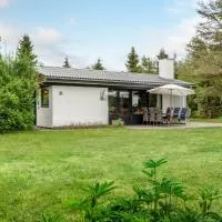 2 Bedroom Stunning Home In Kalundborg，位于凯隆堡的酒店