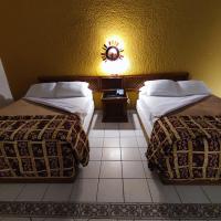 HOTEL MISION SANTA MARIA，位于San Quintín的酒店