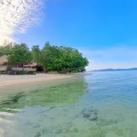 Raja Ampat Jousuba Homestay，位于Minyaifuin的酒店