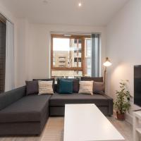 Pass the Keys Spacious Bright Flat 20 Mins To Central London，位于伦敦艾比伍德的酒店