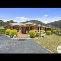 Montrose Hilltop Garden Retreat，位于Rosetta的酒店