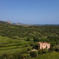 Hôtel - Restaurant U Santu Petru,位于圣弗洛朗的酒店