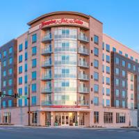 Hampton Inn & Suites Huntsville Downtown, Al，位于亨茨维尔的酒店