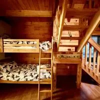 Good life cabin 1 · Rustic Log Cabin，位于布赖森城的酒店