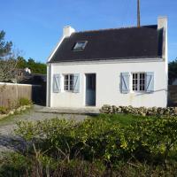 Charmante maison avec jardin proche commerces et plage de Donnant - Bangor, France - FR-1-418-111，位于班戈Belle Ile En Mer Airport - BIC附近的酒店