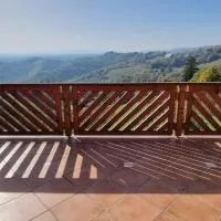 Wine Panorama house，位于亚斯特雷巴斯科的酒店