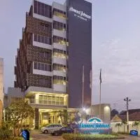 Howard Johnson By Wyndham Pekalongan，位于北加浪岸的酒店