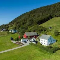 Kråen Gard，位于Larsnes的酒店