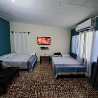 Hostal Lima Verde，位于La Lima拉蒙·比列达·莫拉莱斯国际机场 - SAP附近的酒店