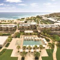 Villa seaview and apartment -Spa Da Nang Resort by JT group "Free pick up"，位于岘港的酒店