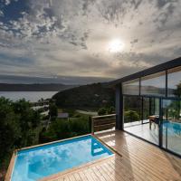 Knysna Lagoon Views in Style with Solar Backup，位于克尼斯纳Knysna Heights的酒店