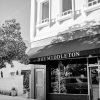 The Middleton Hotel，位于GrahamOlney Municipal - ONY附近的酒店