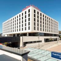 Mövenpick Hotel Stuttgart Messe & Congress，位于斯图加特斯图加特机场 - STR附近的酒店