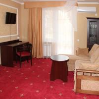 Hotel Premier，位于戈卢比茨卡亚的酒店