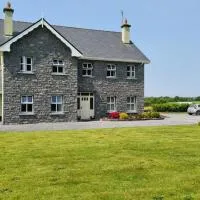 Whitethorn Lodge, Bed & Breakfast, Lackafinna，位于康镇的酒店