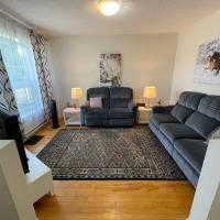 3 Bedrooms cozy comfortable vacation home downtown Gatineau Ottawa near Parliamant and Park，位于加蒂诺Hull的酒店