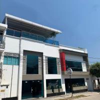 巴兰卡韦梅哈广场酒店，位于巴兰卡韦梅哈亚里奇耶斯机场 - EJA附近的酒店