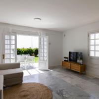 Bungalow con jard&iacute;n en Pasito PM40，位于帕斯托布兰克的酒店