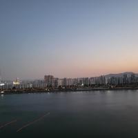 Hangang River view Apartment，位于首尔广津区的酒店