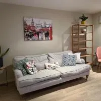 Spacious,1 bed, large balcony, Parsons Green St