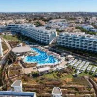 W Residences Algarve，位于阿尔布费拉的酒店