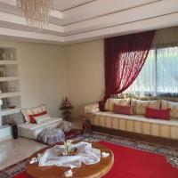 Marrakech le joyau Big villa piscine privée jardin，位于马拉喀什Targa的酒店