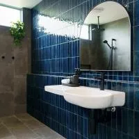 Castlemaine Gardens Luxury Accessible Villa，位于卡斯尔梅恩的酒店