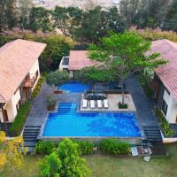 SaffronStays Courtyard, Nashik - infinity pool villa with a huge party lawn，位于纳西克Nashik Airport - ISK附近的酒店