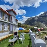 Lahaul Home Stay Sumnam，位于Tāndi的酒店