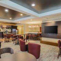 Courtyard by Marriott Monroe Airport，位于门罗Monroe Regional Airport - MLU附近的酒店