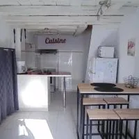 Le Gambetta - nouveau propriétaire,位于Estissac的酒店