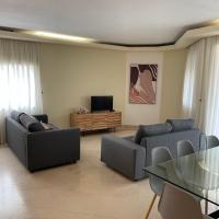 Relax Beach Home - Costa de Caparica - Sea View，位于卡帕里卡海岸的酒店