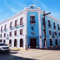 HOTEL COLONIAL MATAMOROS,位于马塔莫罗斯的酒店