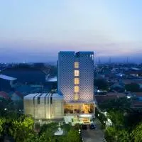 KHAS Tegal Hotel，位于直葛的酒店