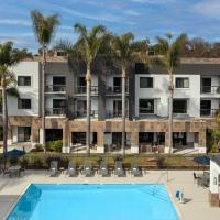 Courtyard by Marriott San Diego Carlsbad，位于卡尔斯巴德McClellan-Palomar Airport - CLD附近的酒店