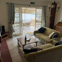 Groundfloor Apartment By The Sea, Fabulous Views，位于圣保罗湾城的酒店