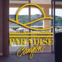 Paradise Canyon Golf Resort, Signature Luxury Villa 382，位于莱斯布里奇莱斯布里奇县机场 - YQL附近的酒店