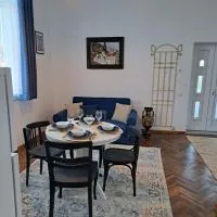 Weisz Apartment-City Center-Free Private Parking,Wifi,AC，位于卡雷的酒店