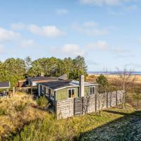 Beach Front Home In Rømø With Wifi，位于森讷比的酒店