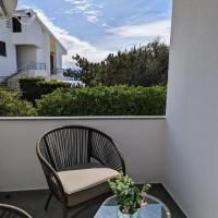 Kricin Sea Apartment，位于巴斯卡的酒店
