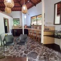 Cosy Apartment near the Lake,位于Tilarán的酒店