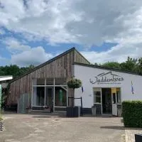 瓦登胡斯小型家庭旅馆,位于彼得比伦的酒店
