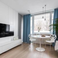 Apartament Bielany 3 min from metro with 5-meals per day customisable diet catering, air conditioning and free parking，位于华沙比亚兰尼的酒店