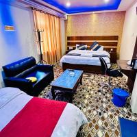 Hotel Pathibhara，位于TāplejungSuketar Airport - TPJ附近的酒店