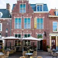 Hotel Inn Naeldwyk-Torenburg，位于纳尔德韦克的酒店